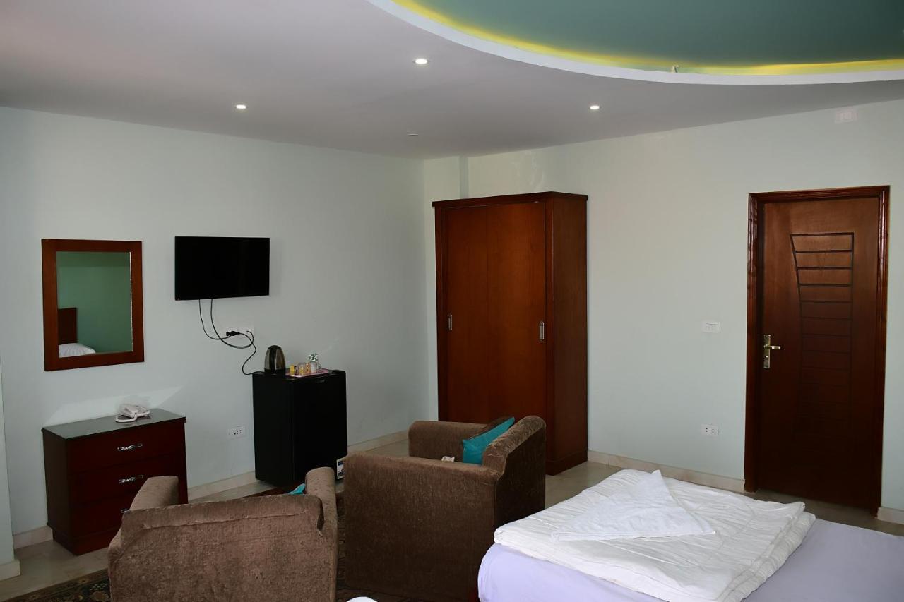 Grand Pyramids View Hotel Kair Zewnętrze zdjęcie