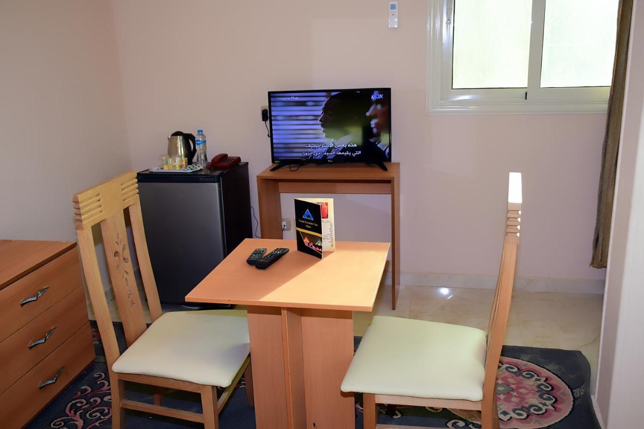 Grand Pyramids View Hotel Kair Zewnętrze zdjęcie