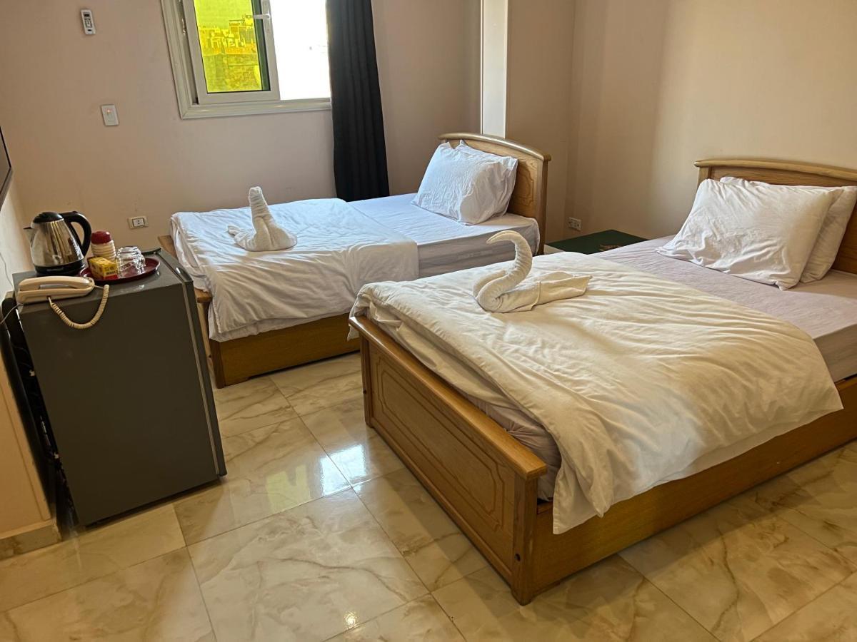 Grand Pyramids View Hotel Kair Zewnętrze zdjęcie