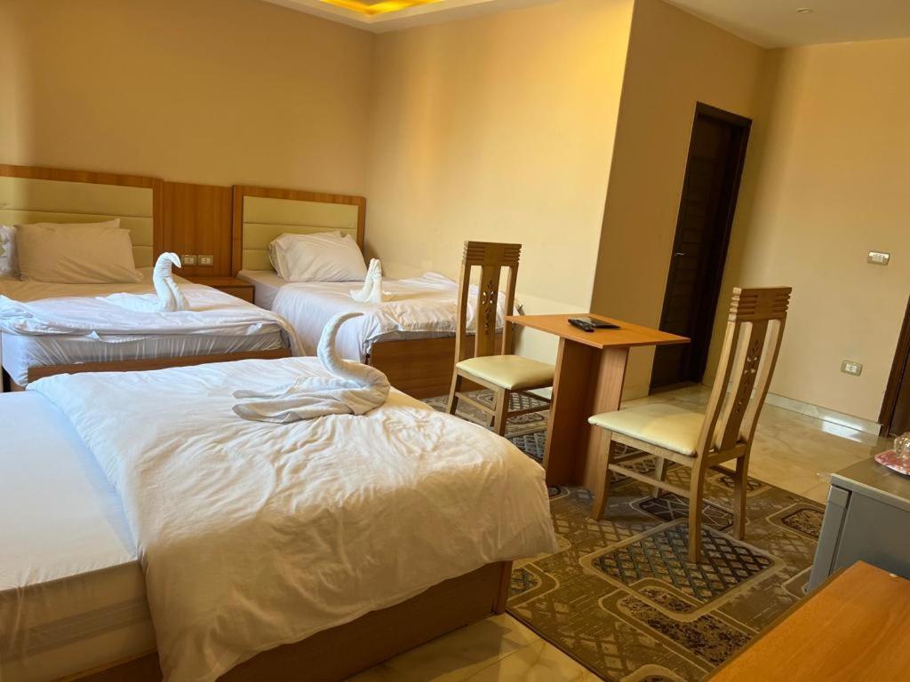 Grand Pyramids View Hotel Kair Zewnętrze zdjęcie